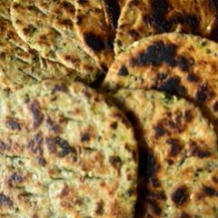 Methi bhakhari A picture of Methi bhakhari.