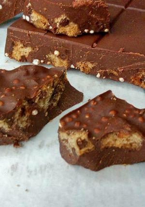 Una foto de Turrón de quinoa