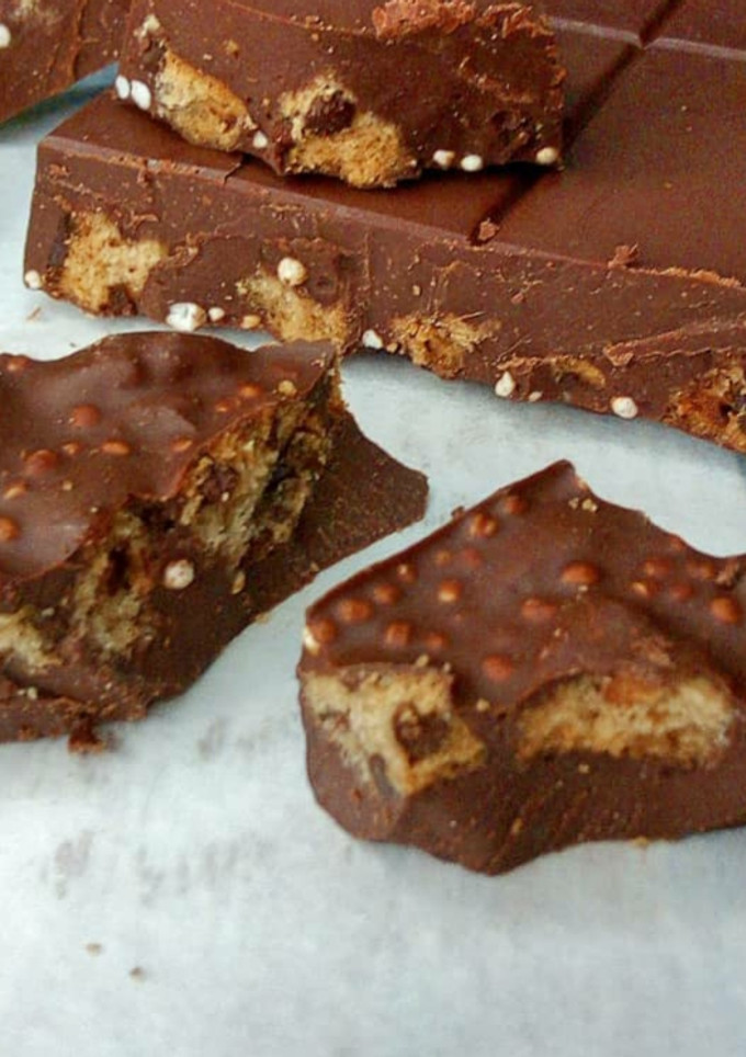 Una foto de Turrón de quinoa