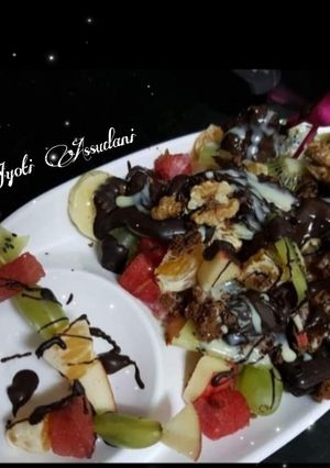 A picture of Mix chocolate fruit salad.