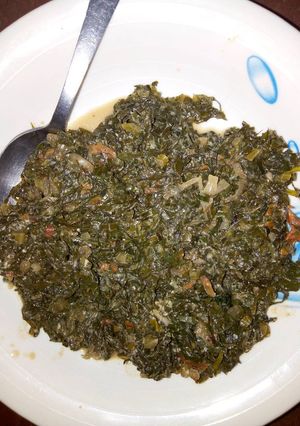 A picture of Kales with Milk.