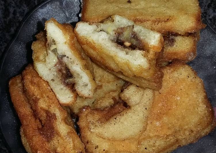 Resep Roti goreng isi coklat pisang oleh novi - Cookpad