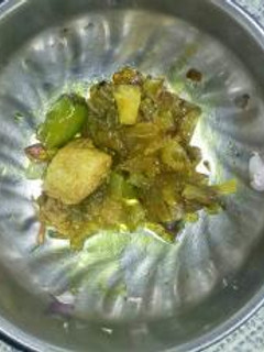பாவக்காய் பொரியல் (Paakarkaai poriyal recipe in tamil) செய்முறை முக்கிய புகைப்படம்