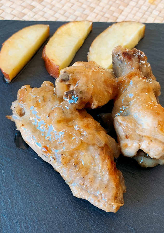 Una foto de Alitas de pollo al limón