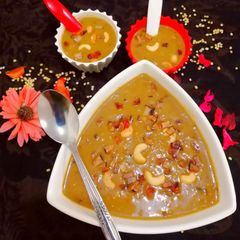 A picture of Parippu payasam(Dal kheer).