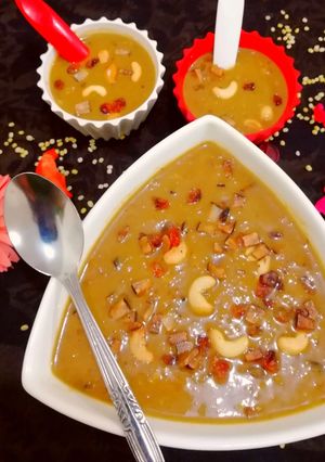 A picture of Parippu payasam(Dal kheer).