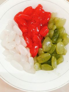 Hình của món Hạt đác rim đường và chè hạt đác.