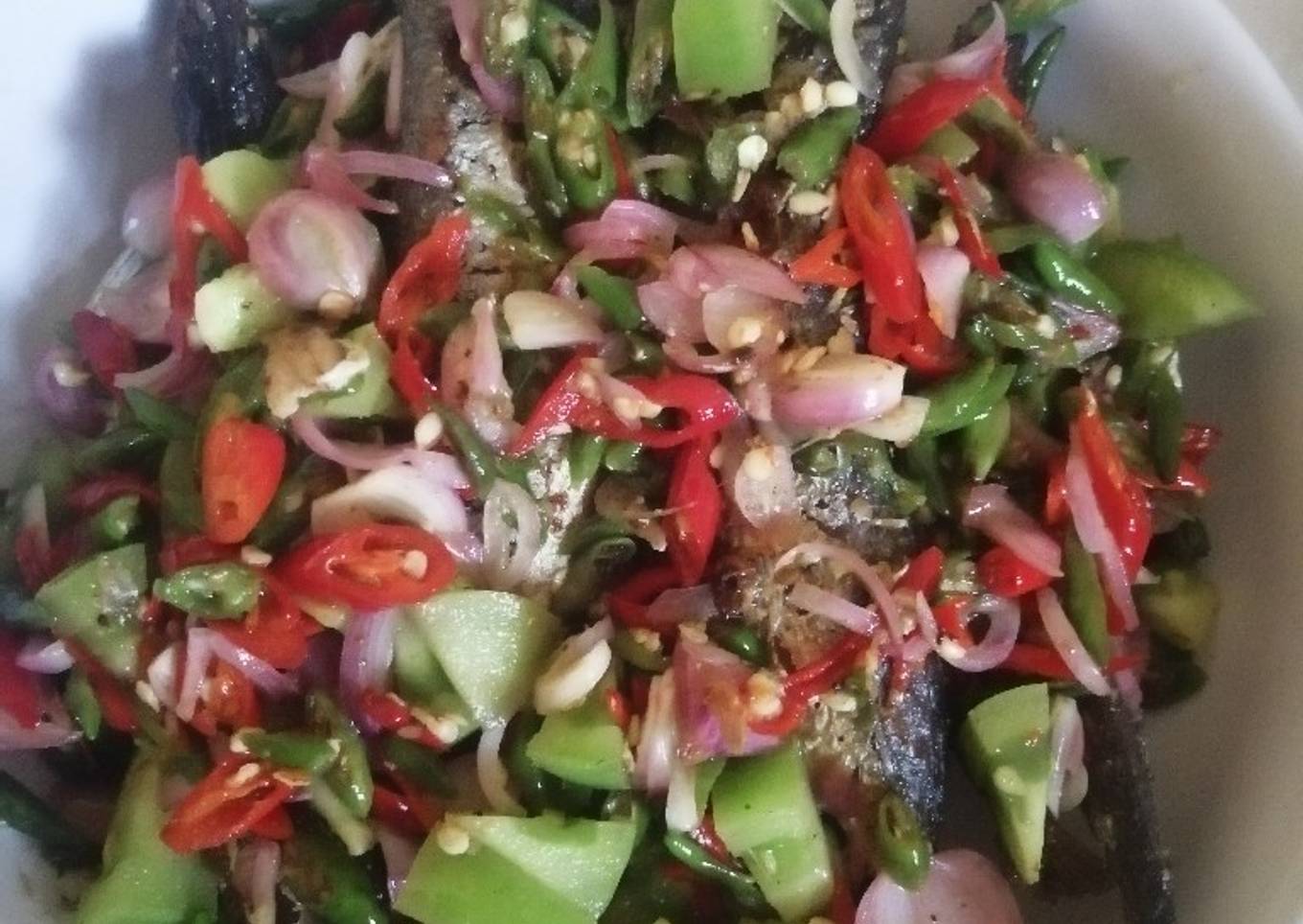 Ikan goreng cabe iris