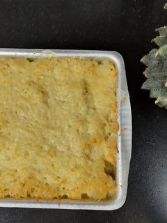 चीज़ बेक्ड मैकरॉनी विध पाइनएप्पल ( cheese baked macaroni with pineapple रेसिपी मुख्य फोटो