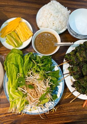 Hình của món Bò nướng lá lốt.