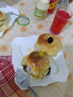 صورة لوصفة برغر منزلي ✨❣️