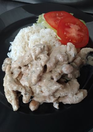 Csicseriborsós csirkeragu recept fotója