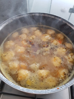 Una foto de Caldo de Puchero con espinaso