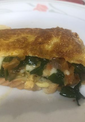 Una foto de Big omelette con espinacas