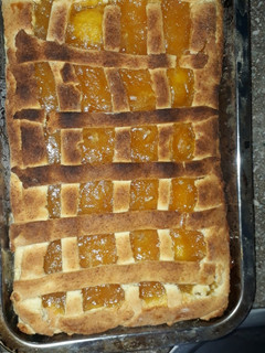 Una foto de Pasta frola de dulce de batata
