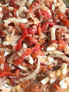 Una foto de Ensalada con pimientos asados