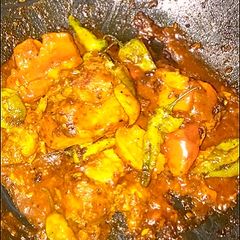 A picture of Chicken Tikka Hot karahi.
