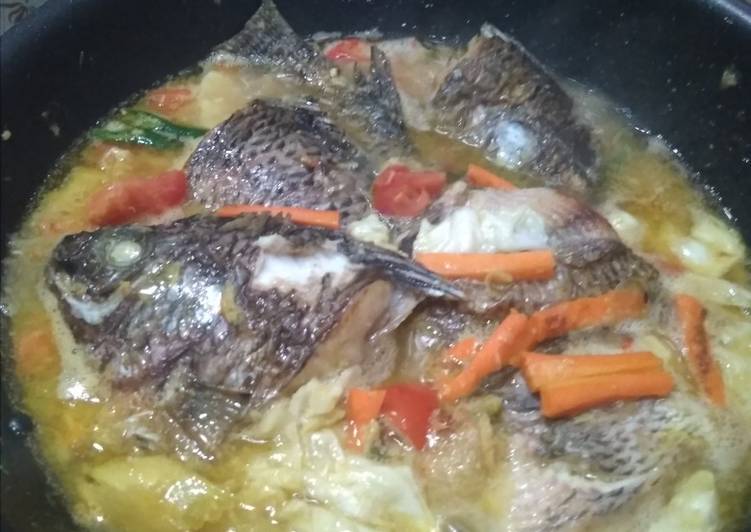 Ikan Mujaer Bumbu kuning