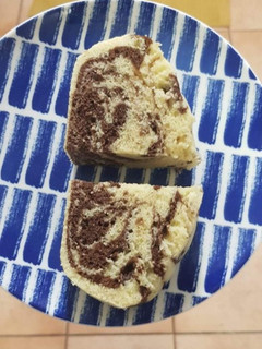A picture of Auntie's steamed zebra cake.