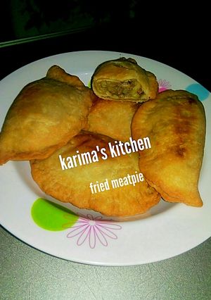 A picture of Fried meat pie.