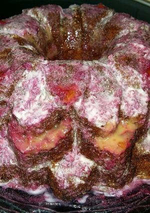 Foto principal de Bizcocho con glaseado de cerezas
