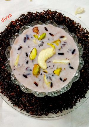A picture of Black rice kheer.