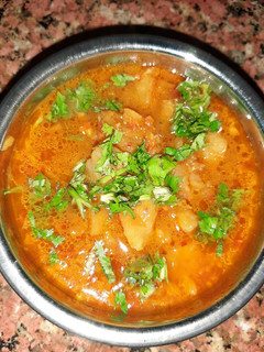 प्याज आलू की सब्जी (Pyaz aloo ki sabzi recipe in Hindi) रेसिपी मुख्य फोटो