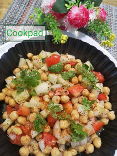 A picture of Spicy chickpeas Salad.