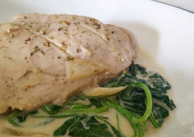 Bagaimana Menyiapkan Chicken Breast with Spinach Creamy Sauce#keto Anti Gagal