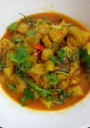 মুগ ডাল দিয়ে লাবড়া। রেসিপির প্রধান ছবি