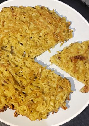 Foto resep #day6 Pizza indomie telor ala ala 'neng #bikinramadanberkesan
