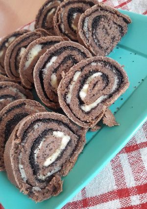 Banános-mákos tekercs recept fotója