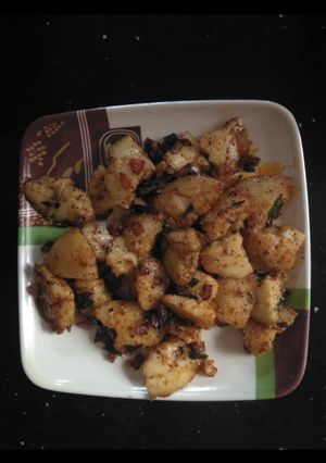 A picture of Fried idli.