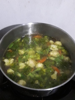 Foto resep Sup brokoli kembang kol buncis