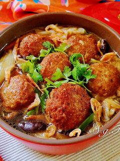 獅子頭滷白菜 的食譜成品照片