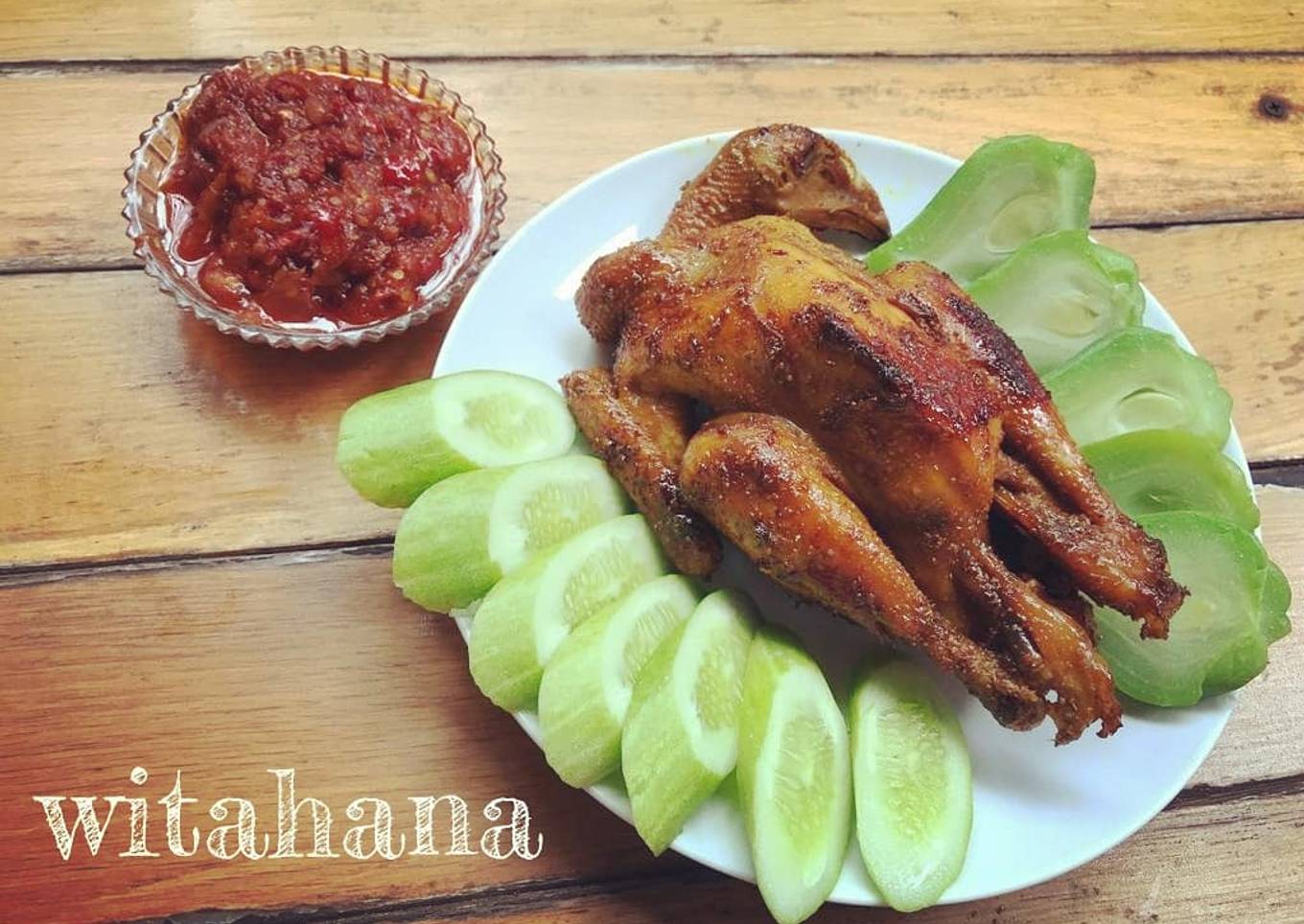 Ingkung ayam pejantan muda