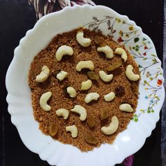 A picture of Suji halwa.