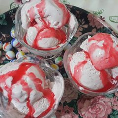 Strawberry ice cream A picture of Strawberry ice cream.