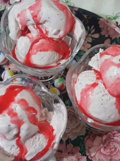 A picture of Strawberry ice cream.