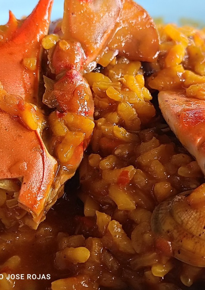Una foto de Arroz meloso de cangrejo azul