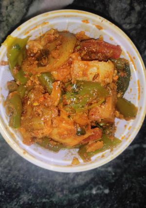 मिक्स वेज सब्जी(mix veg sabzi recipe in hindi) रेसिपी मुख्य फोटो