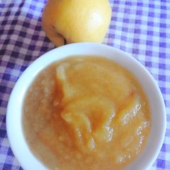 A picture of Apple mousse.