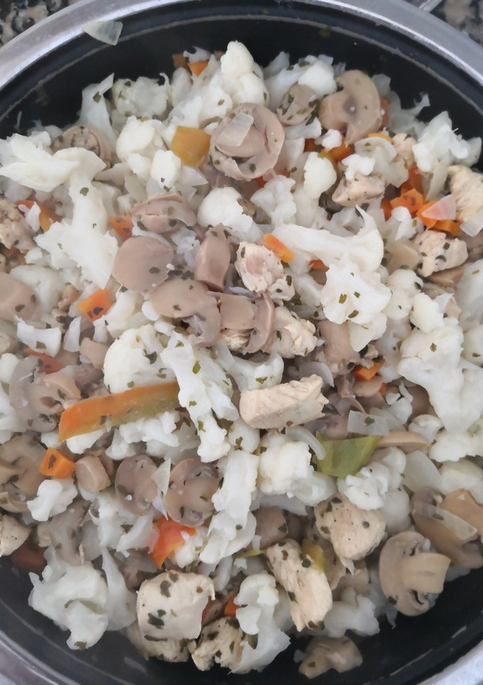 Una foto de Verduras con pollo