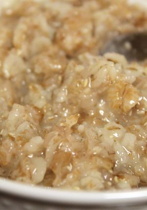 A picture of Slow cooker oatmeal.