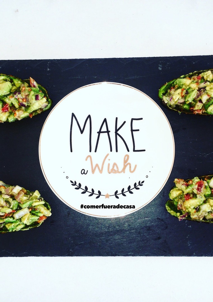 Una foto de Aguacates rellenos