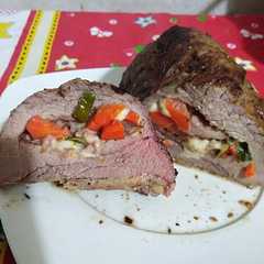 A picture of Colita de cuadril rellena.