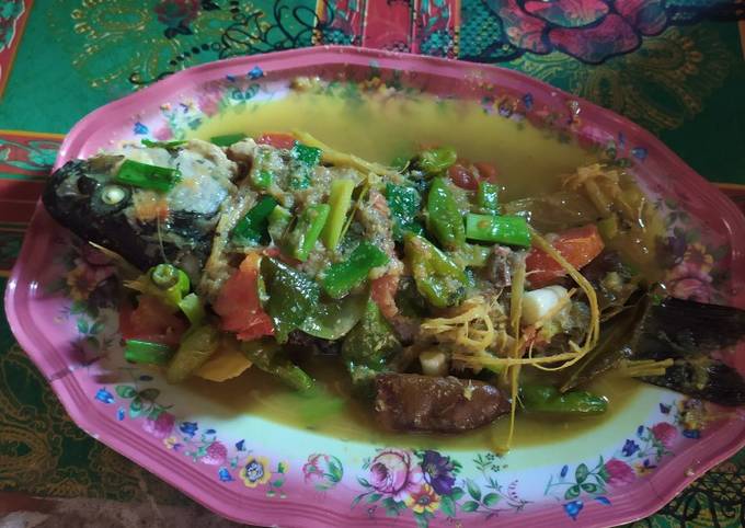 Resep Ikan mas bumbu kuning Anti Gagal