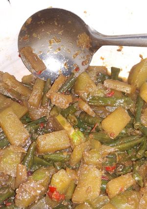 Foto resep Tumis dari kacang panjang dan buah japan