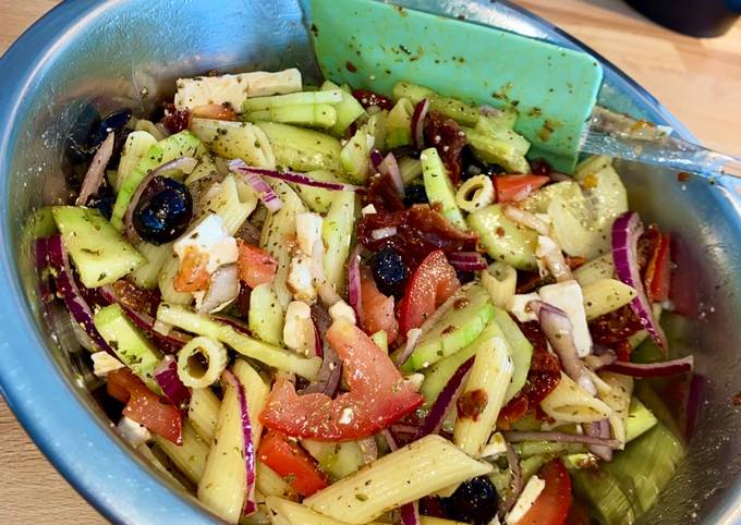 Salade froide : pâtes à la grecque de Soö dS - Cookpad