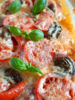 Mozzarellás-bazsalikomos rakott csirkemell 🍅🍅🍃🐥 recept fotója